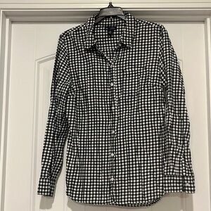 GAP Women’s Gingham Button Up Shirt